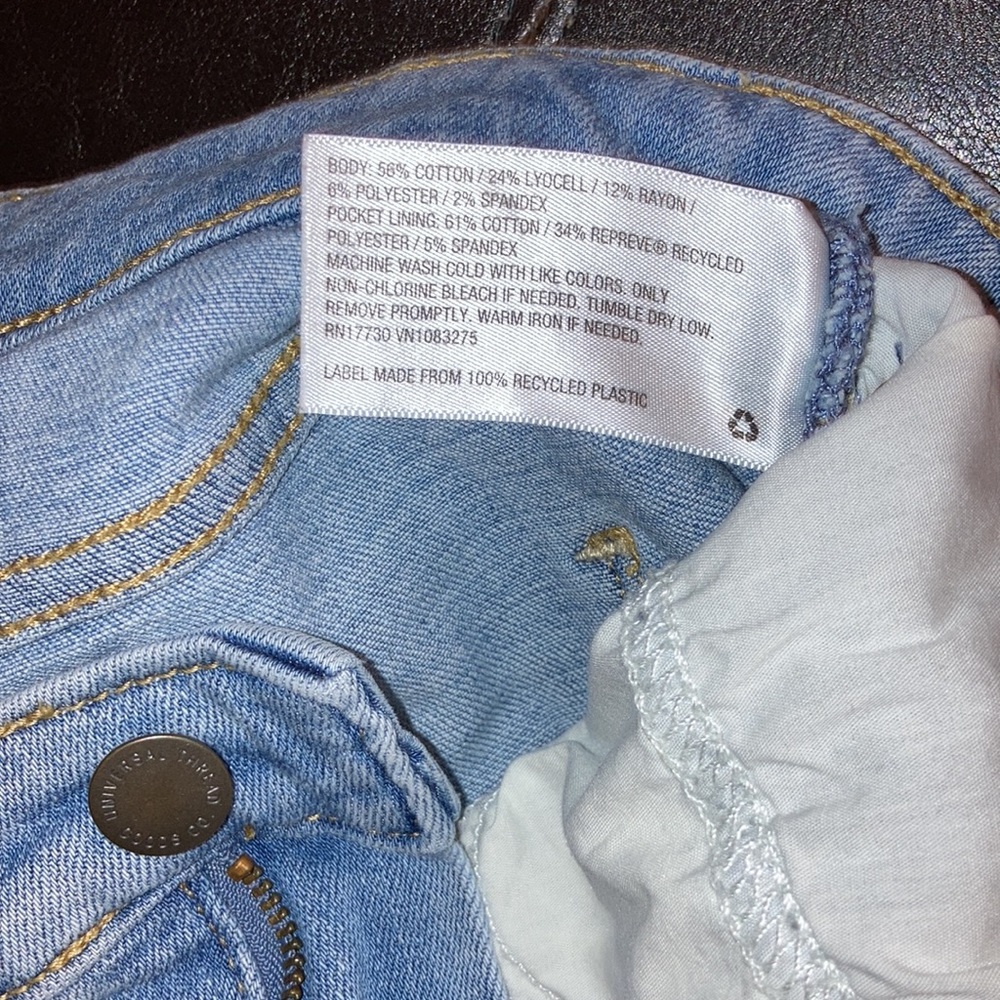 Universal Thread jeans - Picture 10 of 11